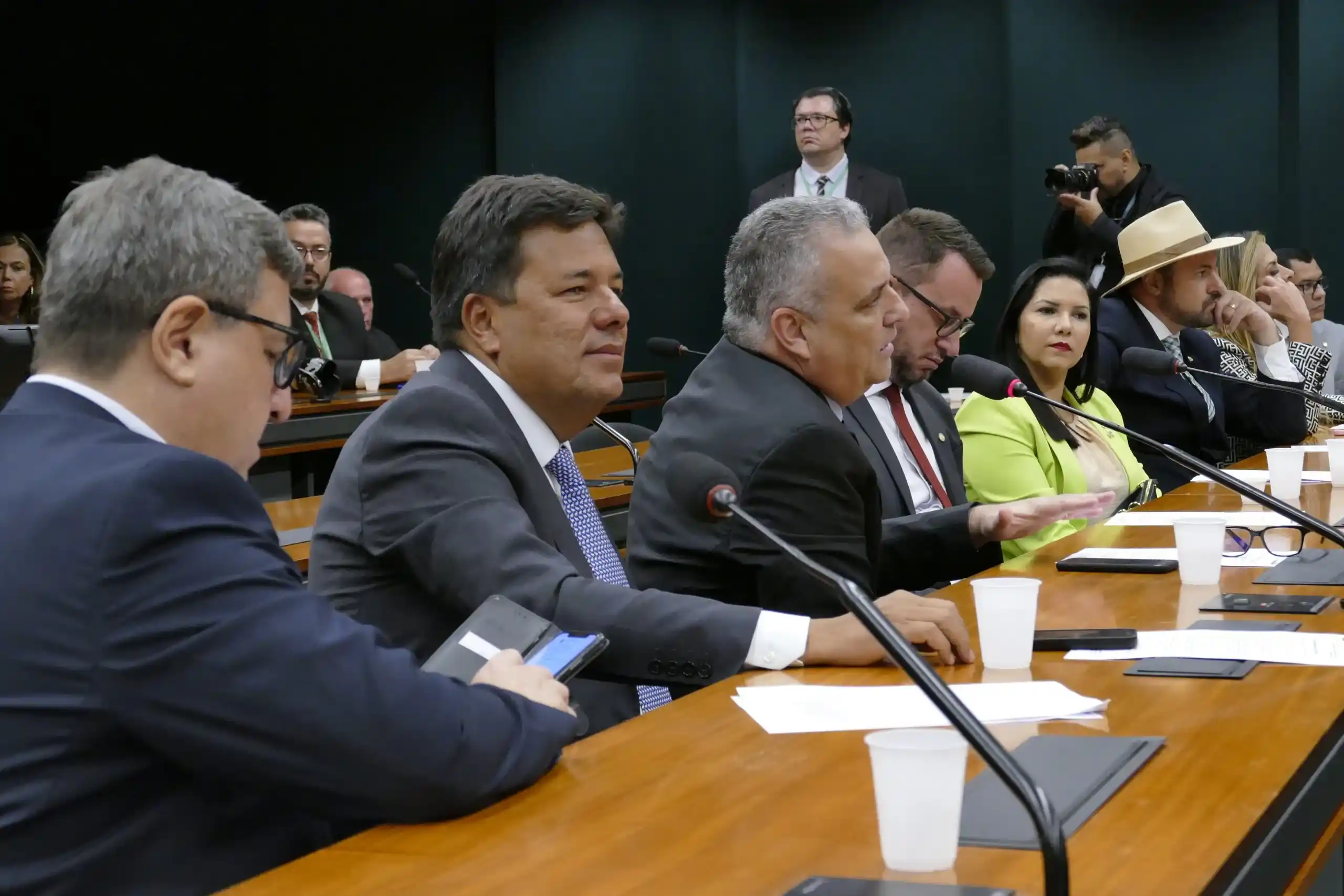 comissoes_tematicas_mendonca_filho (1)